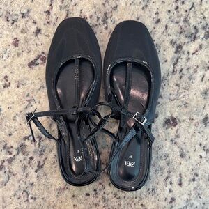 Zara Black Flats with Straps